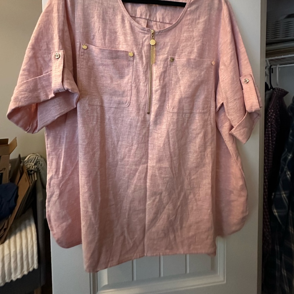 Anne Klein light Pink Blouse classic gold accents  Size XL NWOTS Gorgeous Linen